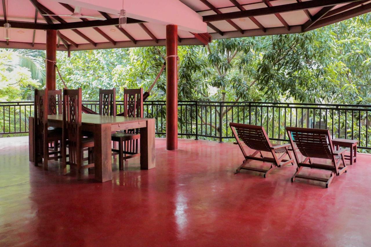 Julia Safari Inn Tissamaharama Exterior photo